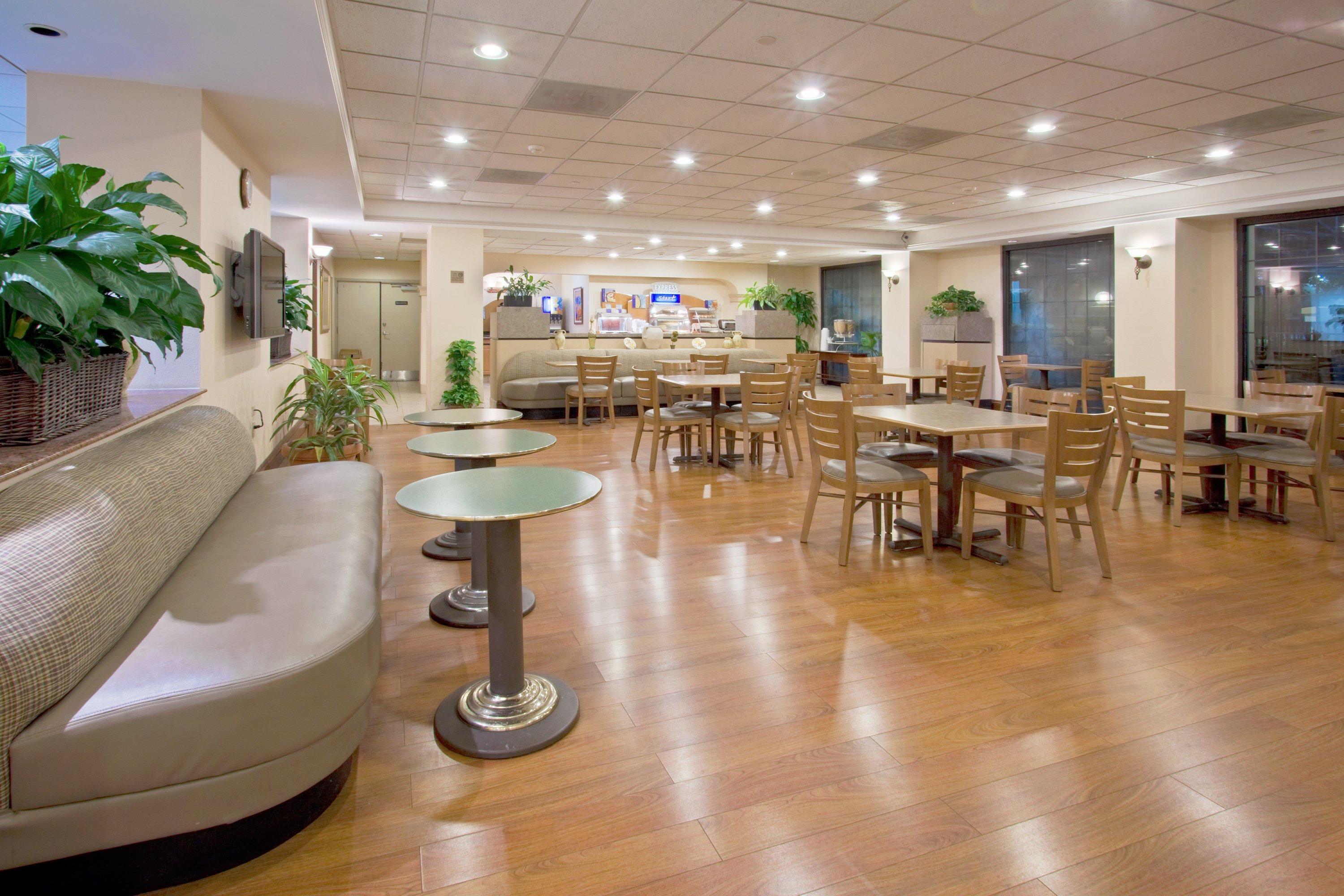 Holiday Inn Express Hotel & Suites Miami - Hialeah By Ihg Exterior foto